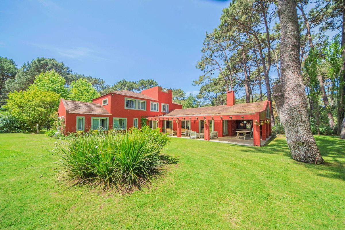 Rincón del Indio — Country-Style Home